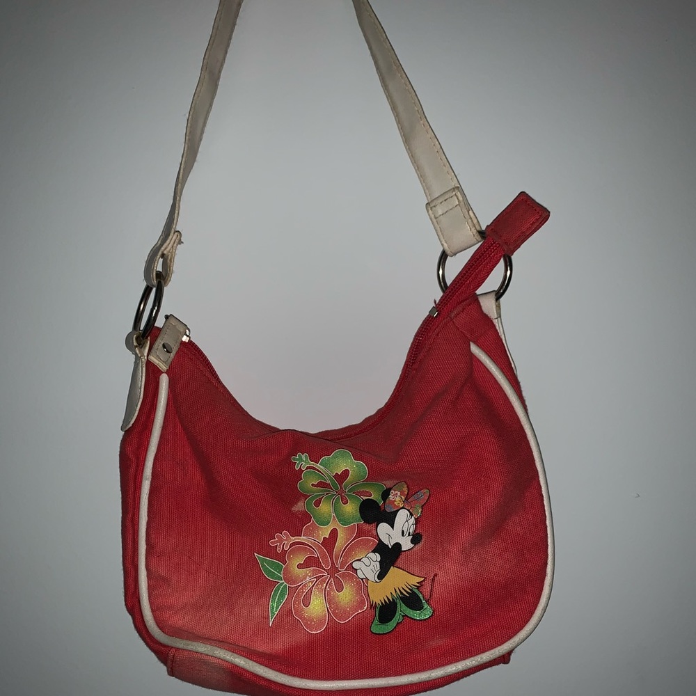 Red vintage Disney mini shoulder bag 🌴❤️